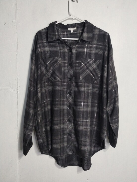 Maurices Tops - Maurices Charcoal Plaid Button-Up Shirt Size 0x